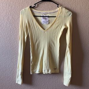 Super cute Hollister long sleeve